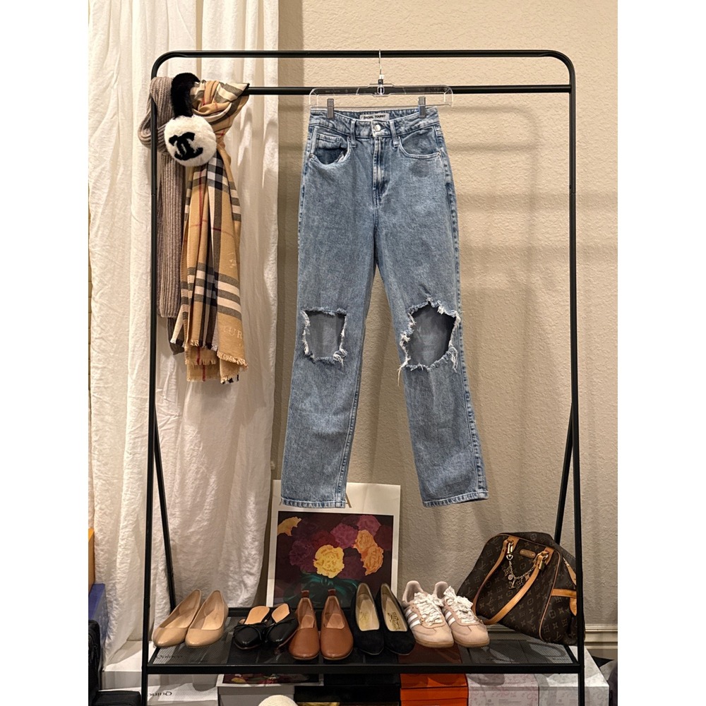 Social Tourist High Rise Straight Leg Distressed Jeans Light Wash Size 26 3S